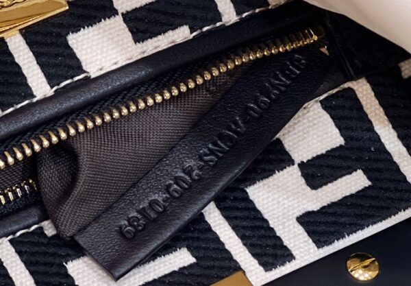 Fendi peekaboo