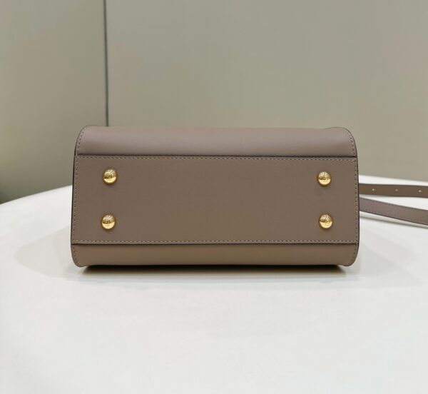 Fendi peekaboo