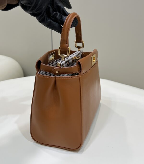 Fendi Lconic Peekaboo