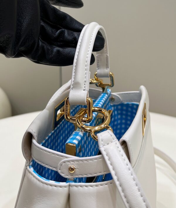 Fendi Lconic Peekaboo