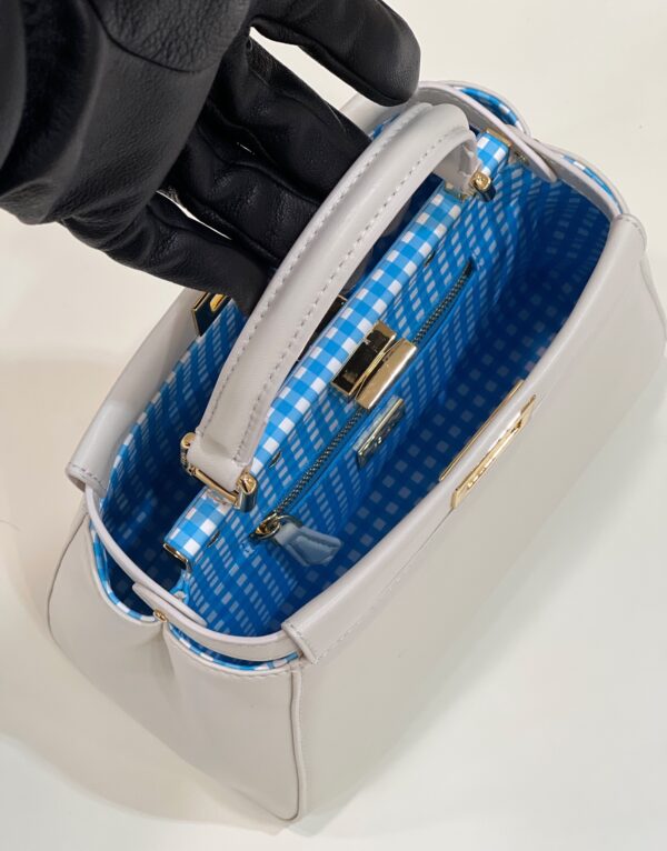 Fendi Lconic Peekaboo