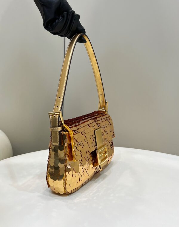 FENDI BAGUETTE BAG