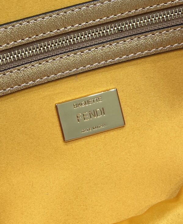 FENDI BAGUETTE BAG