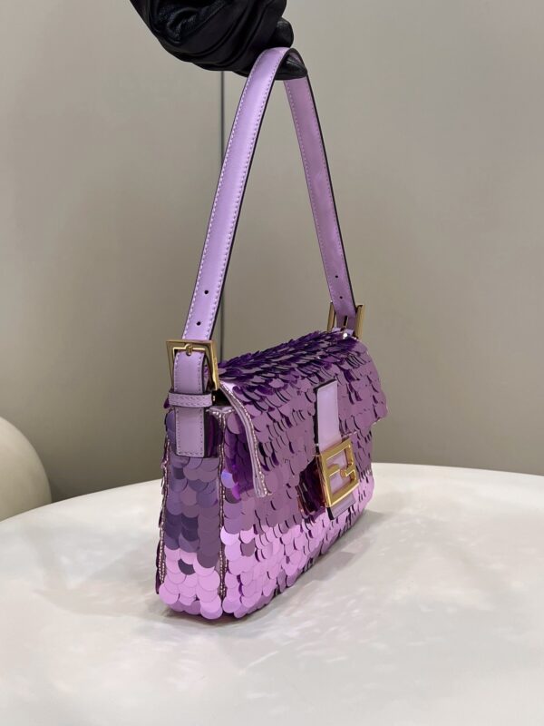 FENDI BAGUETTE BAG