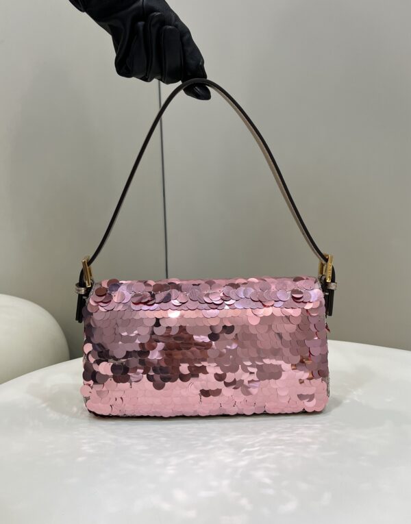 FENDI BAGUETTE BAG