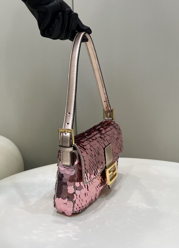 FENDI BAGUETTE BAG