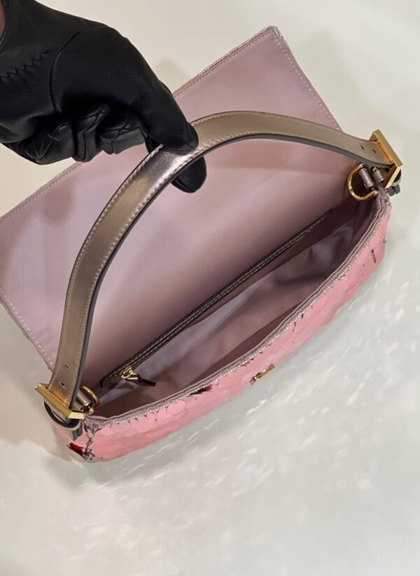FENDI BAGUETTE BAG