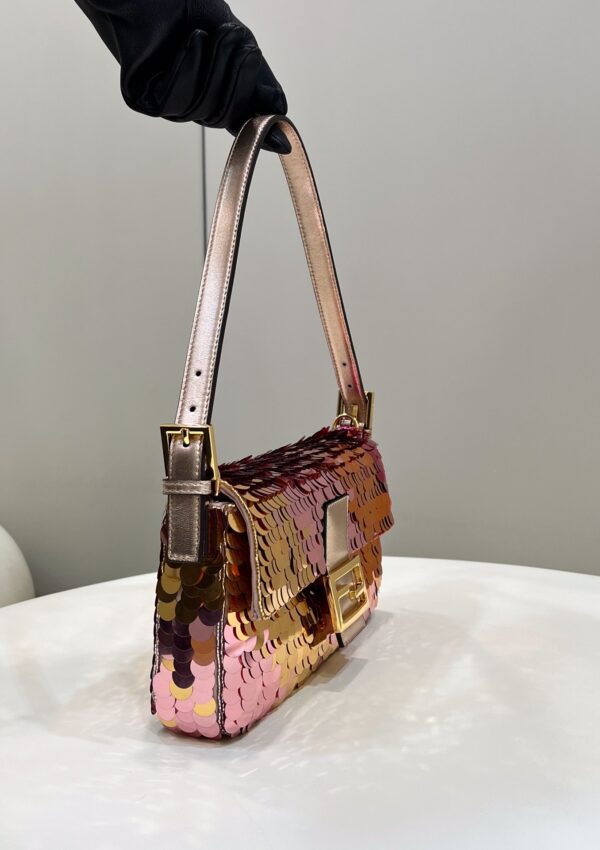 FENDI BAGUETTE BAG
