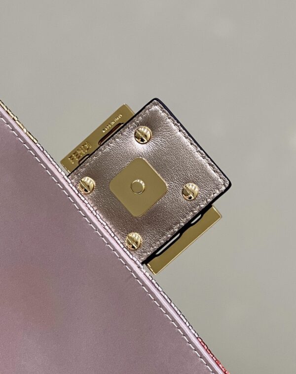 FENDI BAGUETTE BAG