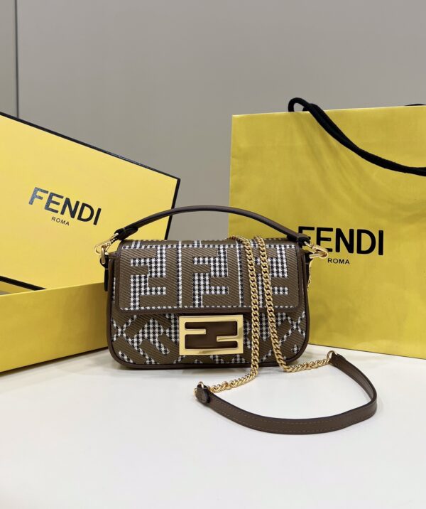 Fendi Baguette mini Bag