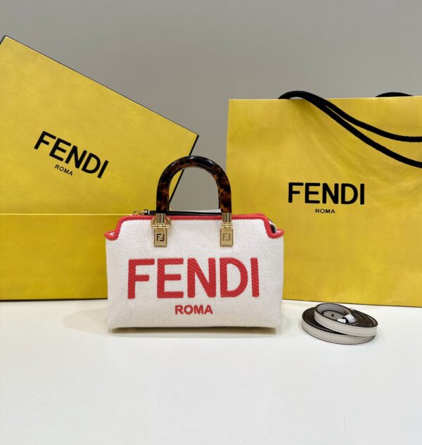 Fendi Lconic By the way Boston