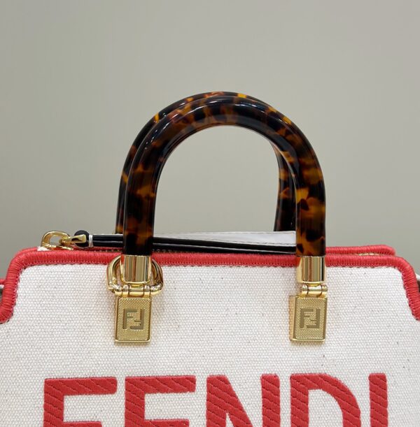 Fendi Lconic By the way Boston
