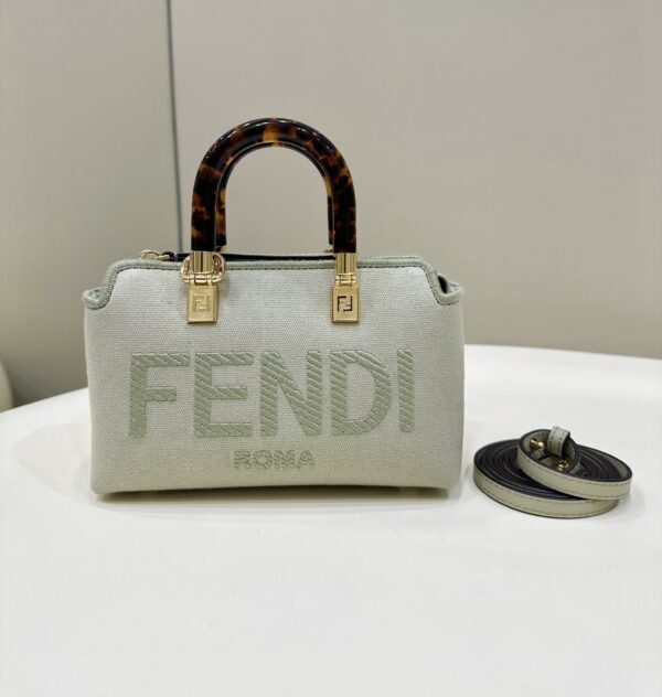 Fendi Lconic By the way Boston