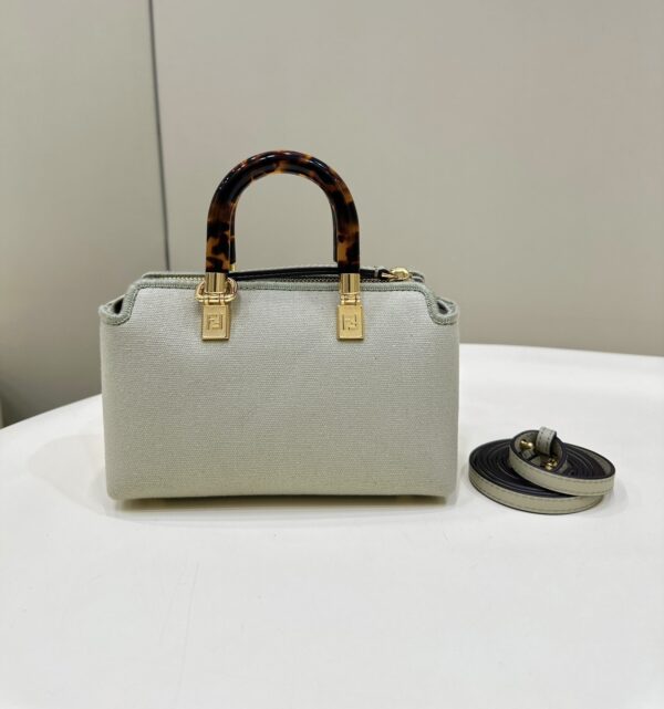 Fendi Lconic By the way Boston
