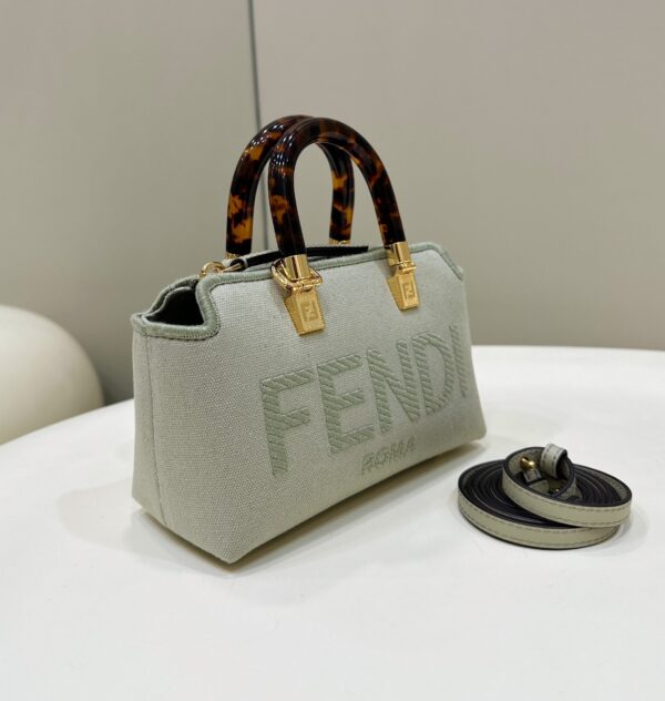 Fendi Lconic By the way Boston