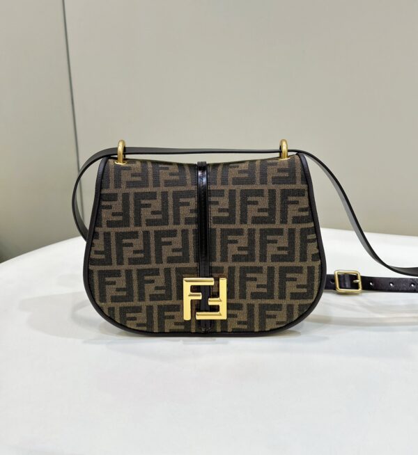 Fendi C’mon Medium