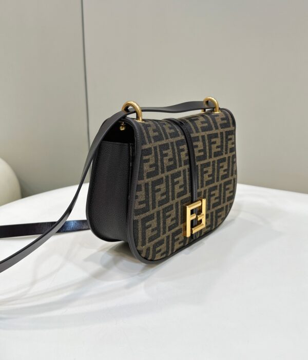 Fendi C’mon Medium