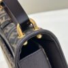Fendi C’mon Medium