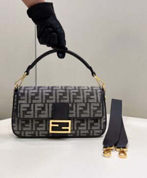 Fendi Baguette
