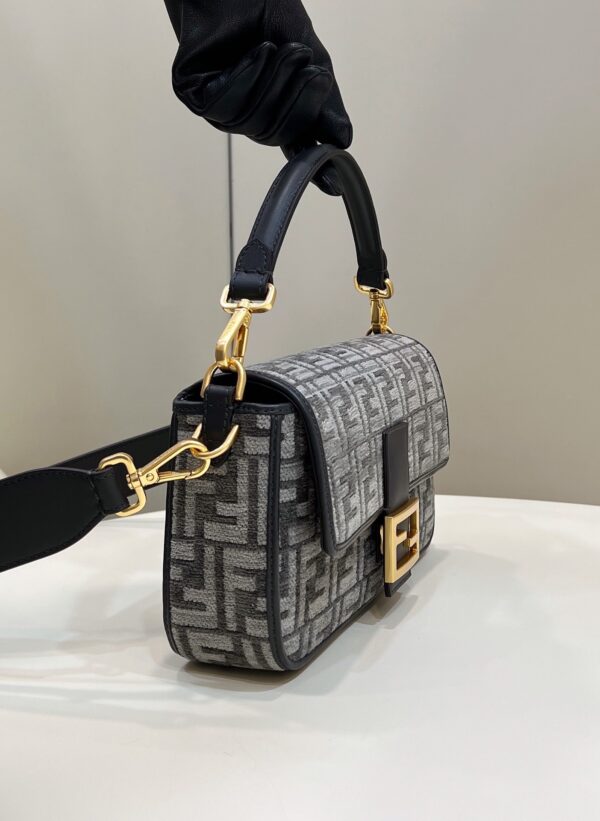 Fendi Baguette