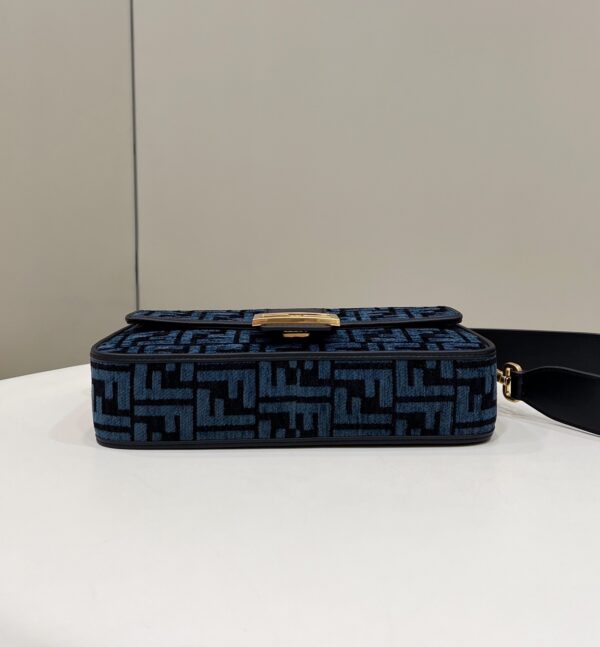 Fendi Baguette