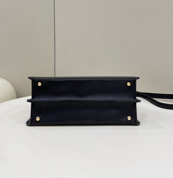 Fendi New Style  Peekaboo I See U