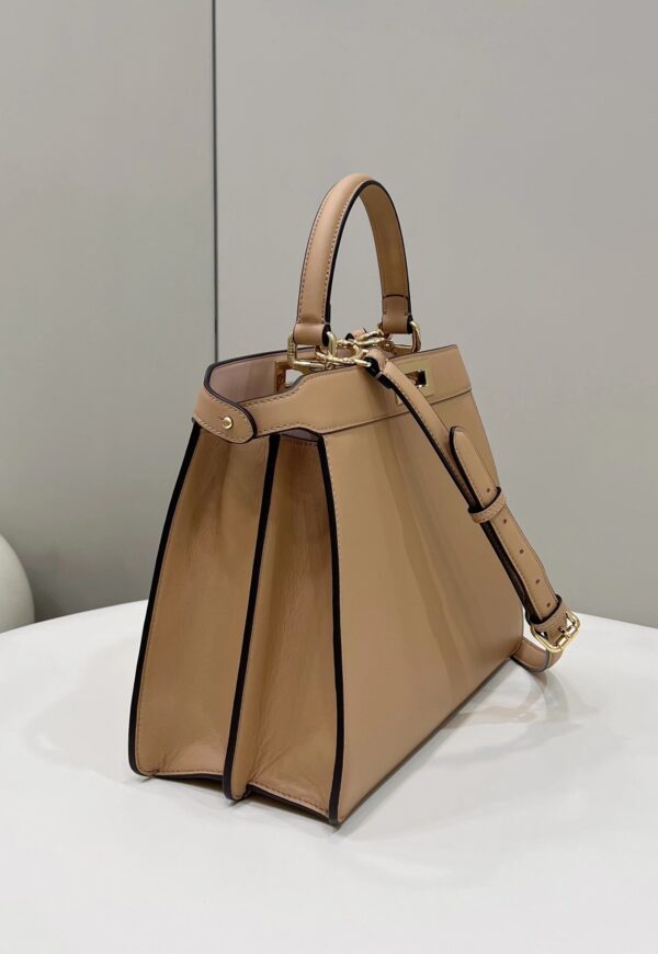 Fendi New Style  Peekaboo I See U