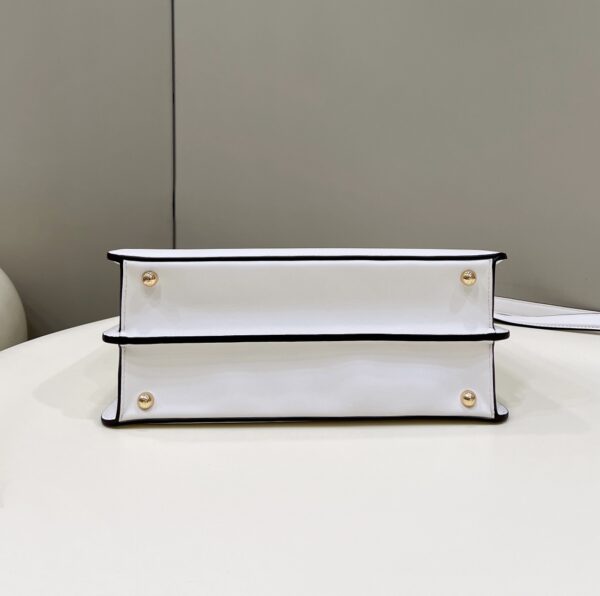 Fendi New Style  Peekaboo I See U