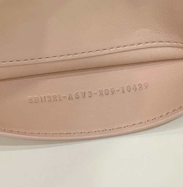 Fendi New Style  Peekaboo I See U