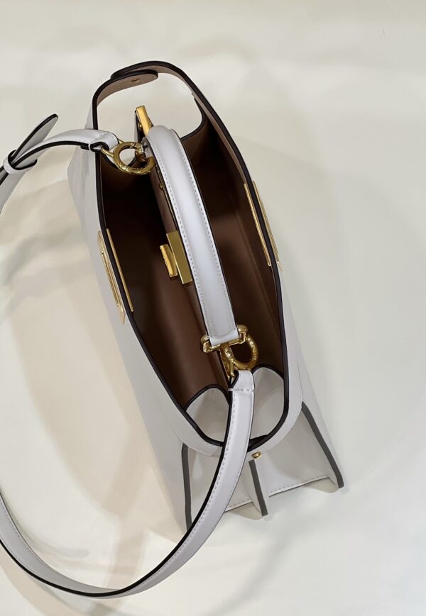 Fendi New Style  Peekaboo I See U
