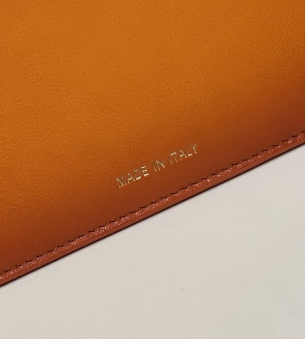 Fendi New Style  Peekaboo I See U