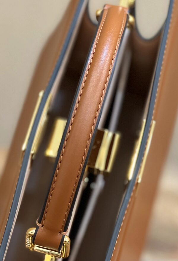 Fendi Peekaboo I See U Medium Bag