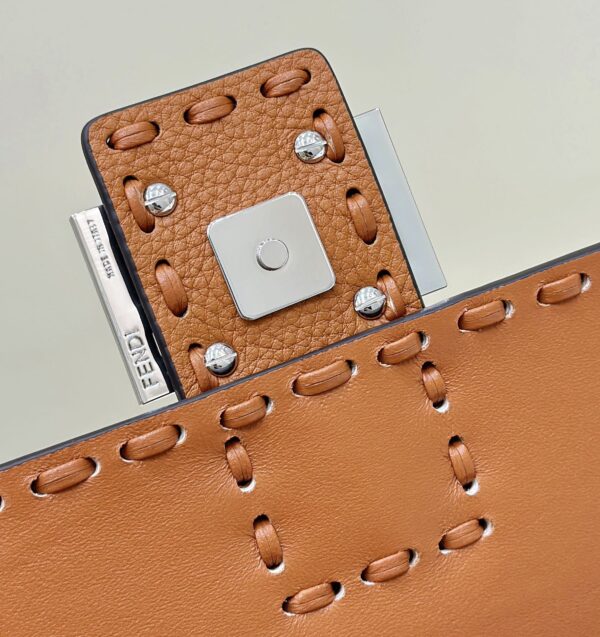FENDI BAGUETTE