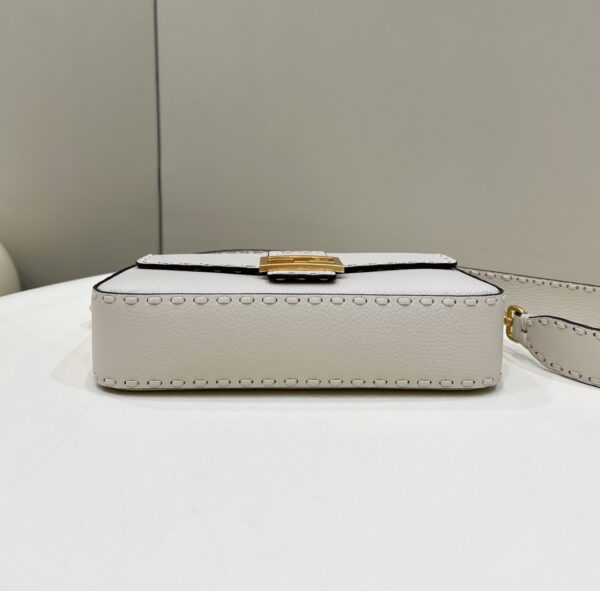 FENDI BAGUETTE