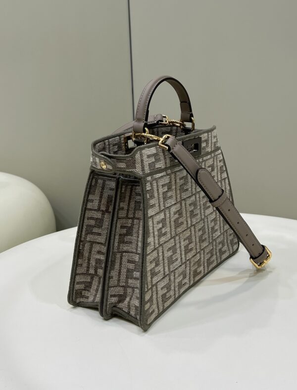 Fendi Peekaboo  Bag
