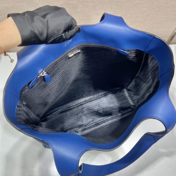 Prada Leather tote bag