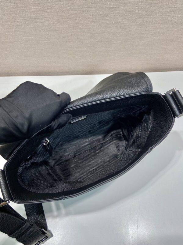 Prada Leather bag with shoulder strap