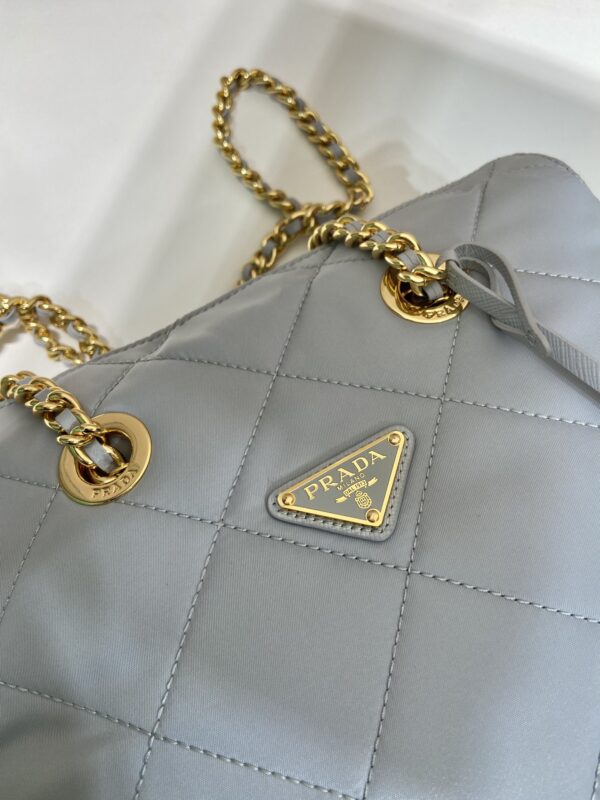 Prada Re-Edition 1995 Chaîne Re-Nylon tote bag