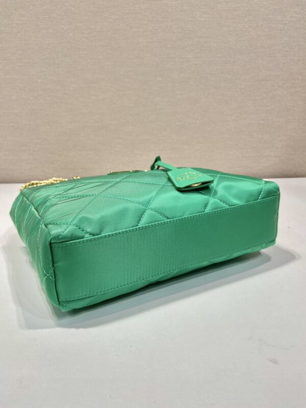 Prada Re-Edition 1995 Chaîne Re-Nylon tote bag