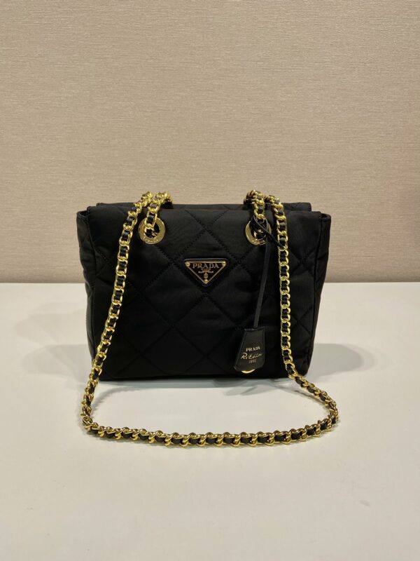 Prada Re-Edition 1995 Chaîne Re-Nylon tote bag