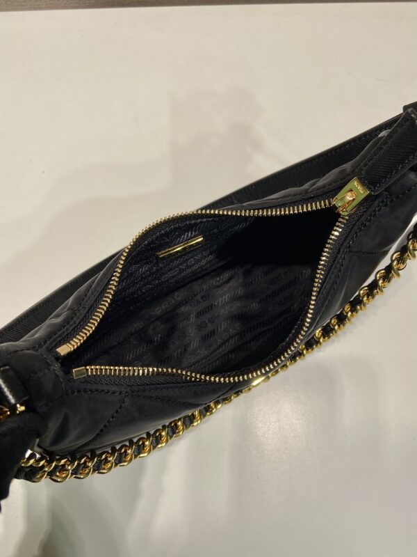 Prada Re-Edition 1995 Chaîne Re-Nylon mini-bag