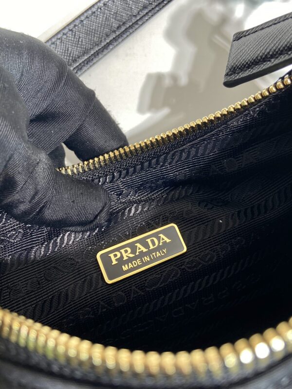 Prada Re-Edition 1995 Chaîne Re-Nylon mini-bag