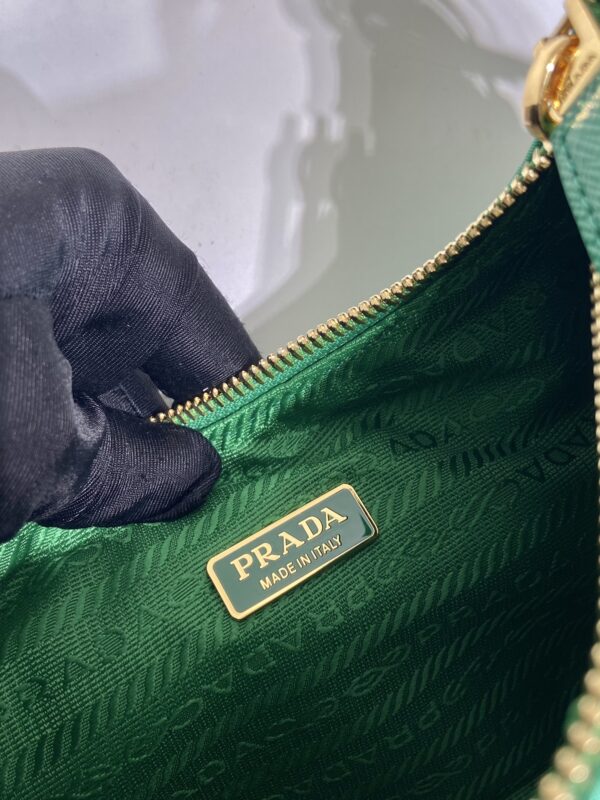 Prada Re-Edition 1995 Chaîne Re-Nylon mini-bag