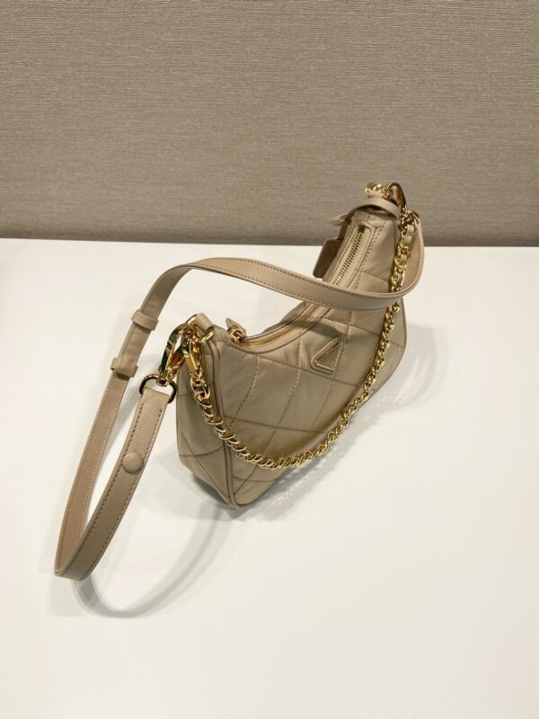 Prada Re-Edition 1995 Chaîne Re-Nylon mini-bag