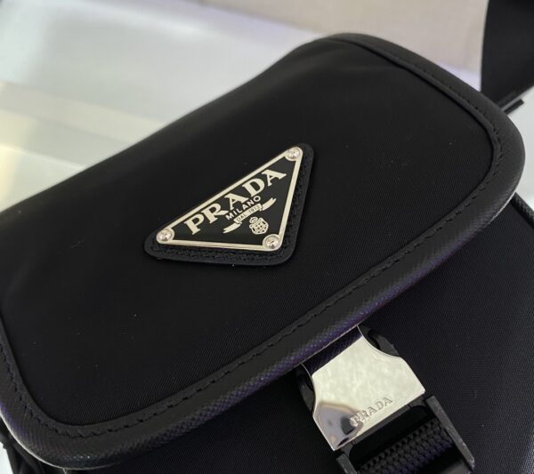 Prada Saffiano & Re-Nylon Smartphone case Bag