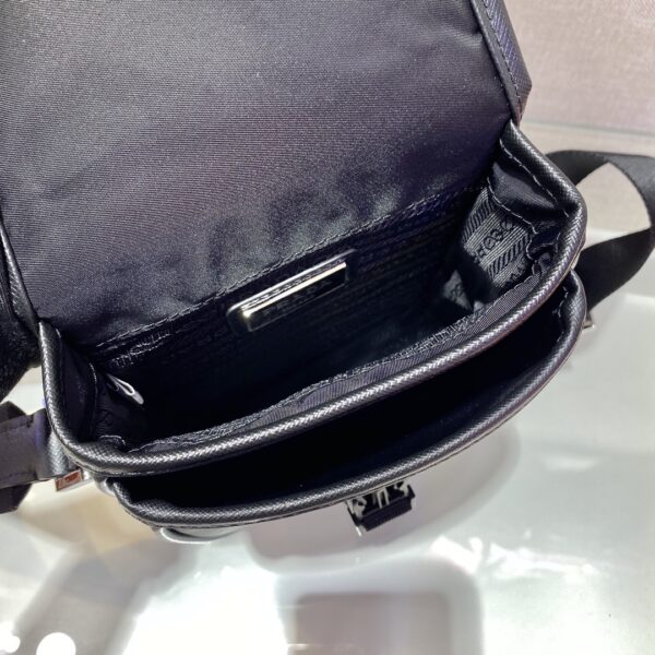 Prada Saffiano & Re-Nylon Smartphone case Bag