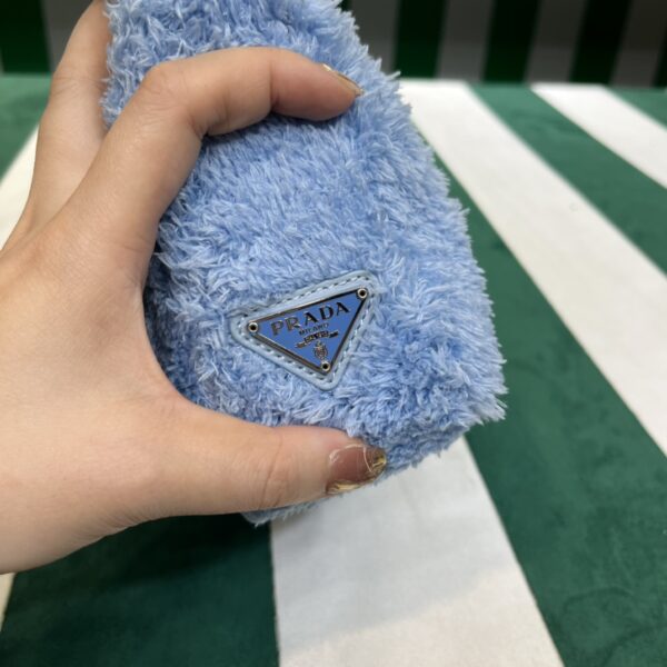 Prada Re-Edition 2000 Hobo Bag