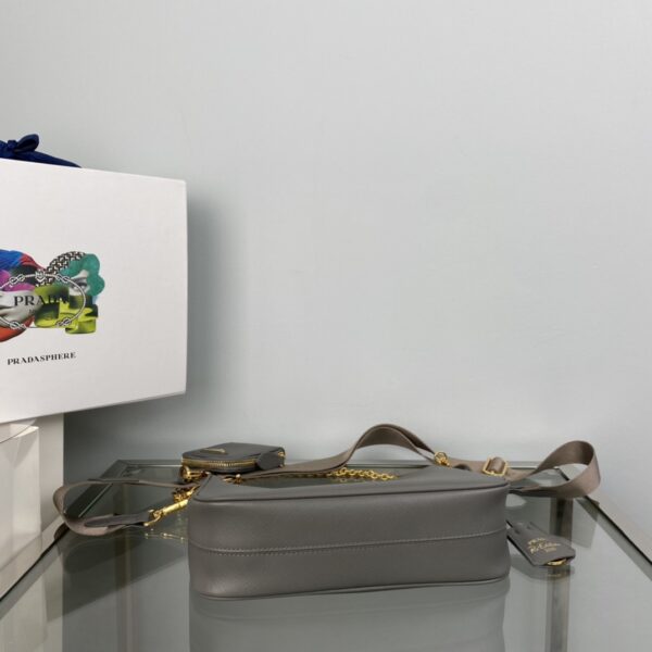 Prada Re-Edition 2005 Saffiano leather bag