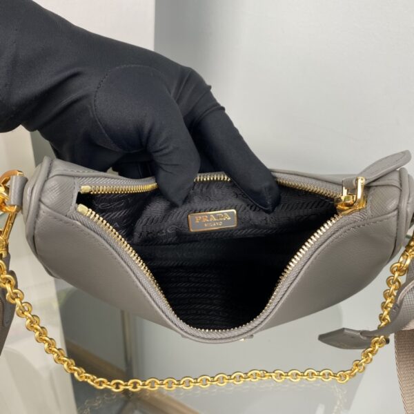 Prada Re-Edition 2005 Saffiano leather bag