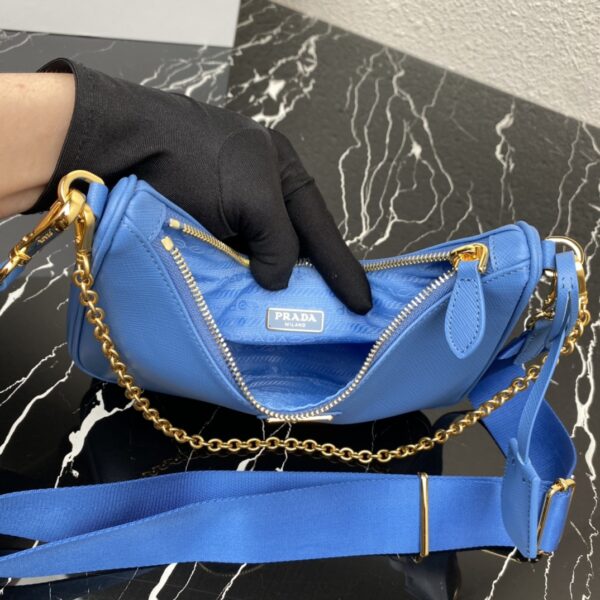 Prada Re-Edition 2005 Saffiano leather bag